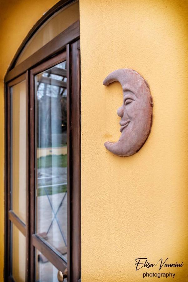 Appartamento Sole-Luna Colleoli ภายนอก รูปภาพ