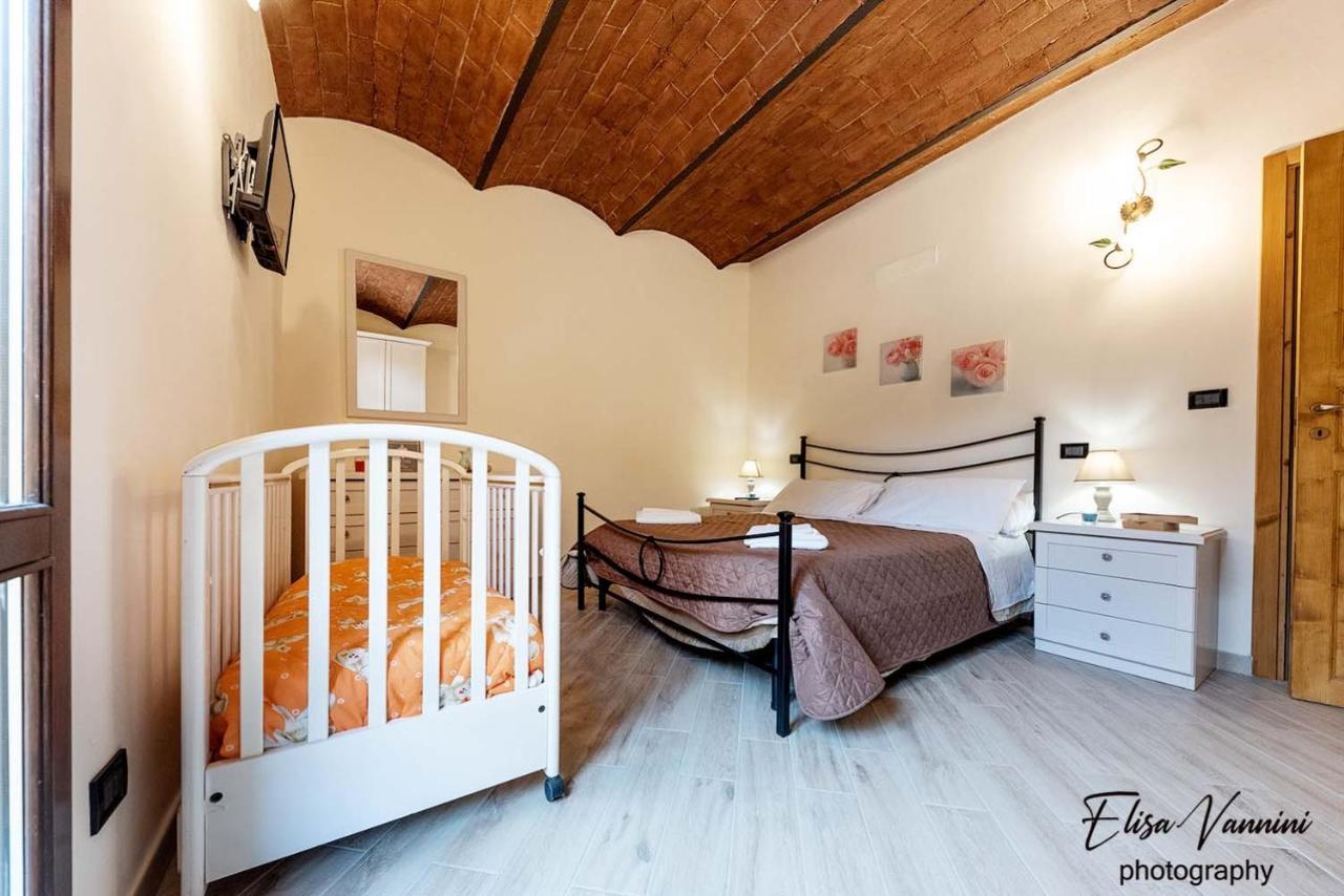 Appartamento Sole-Luna Colleoli ภายนอก รูปภาพ