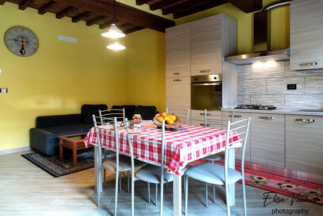 Appartamento Sole-Luna Colleoli ภายนอก รูปภาพ