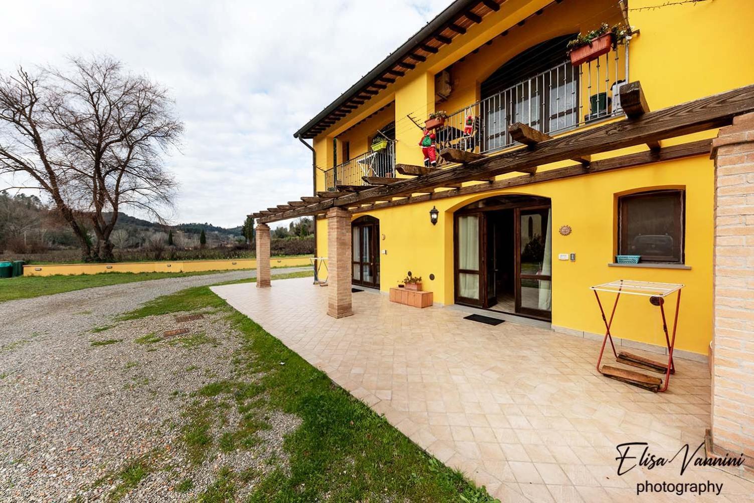 Appartamento Sole-Luna Colleoli ภายนอก รูปภาพ